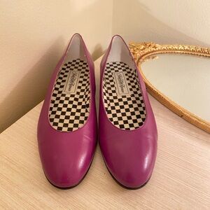 Saks 5th Avenue flats New. Size 7.5b or M.